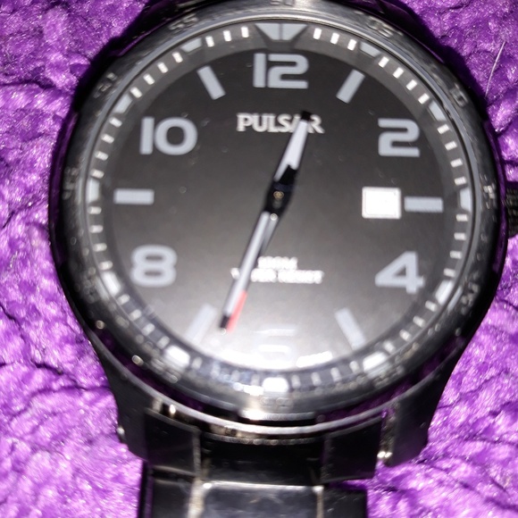 Genuine Mens Pulsar Watch - Picture 3 of 3